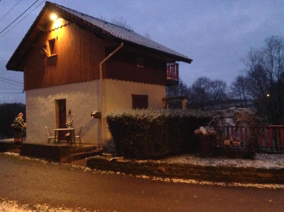 Gite Du Creux De La Goutte Xertigny 外观 照片